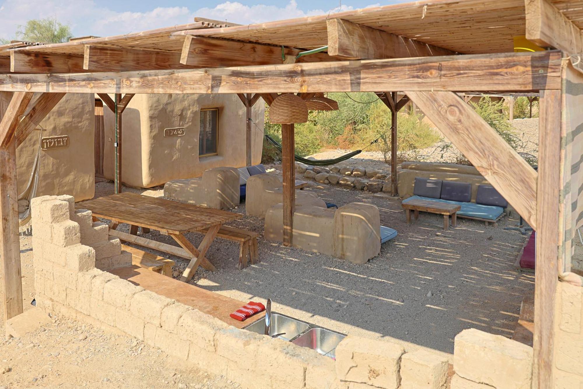 Desert Days Mud Cabin'S Resort Tzukim Kültér fotó