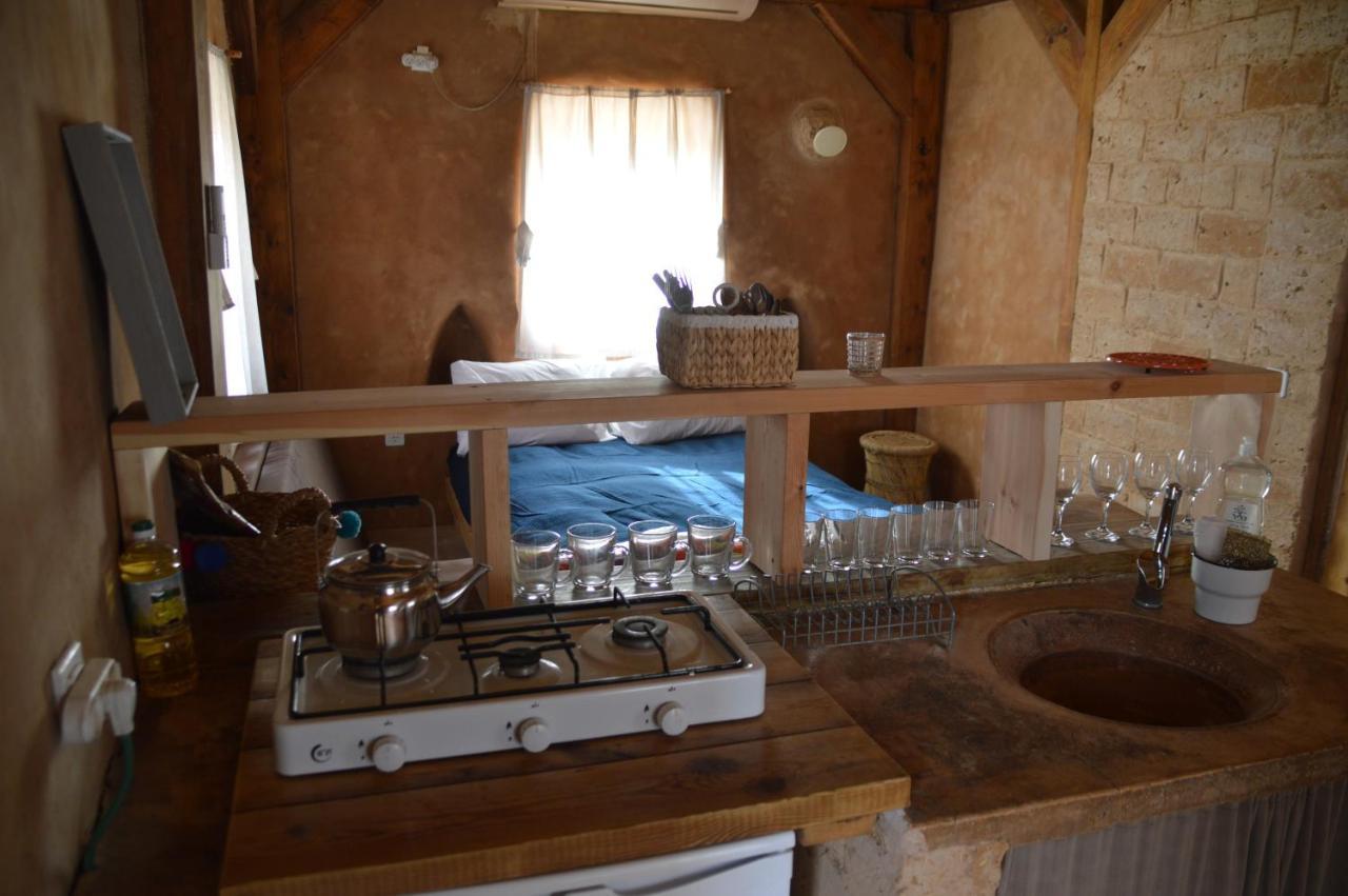 Desert Days Mud Cabin'S Resort Tzukim Kültér fotó